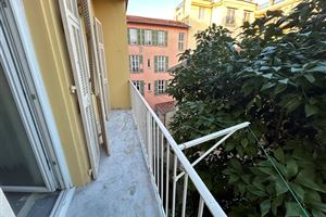 BEAU T3 AVEC BALCON A NICE